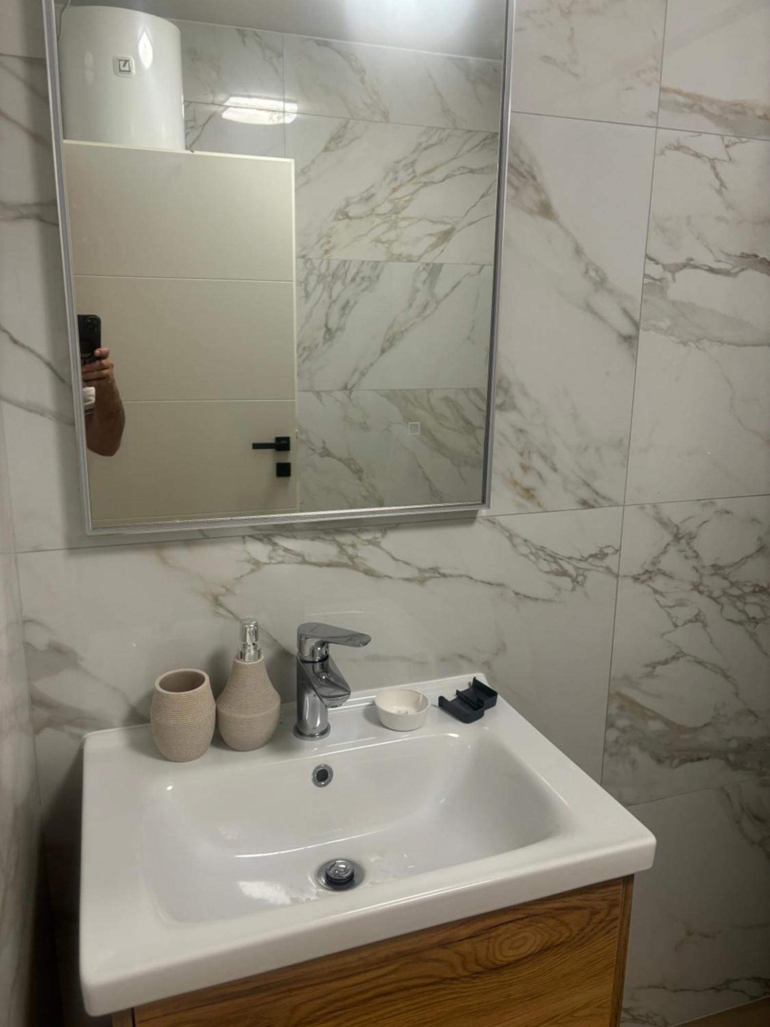 Tini 2 Apartment